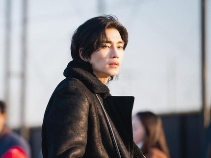 5 Potret Aktor Tampan Kim Jae Young, Pemeran Do Ra Ik di Drama Korea Idol I