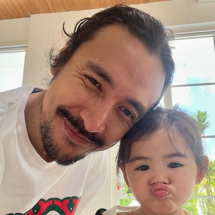 <p>Marcello Tahitoe dan sang istri, Cindy Maria, menyambut kelahiran anak pertama mereka pada 20 Februari 2023. Anak perempuan cantik ini diberi nama Dunia Tahitoe. (Foto: Instagram @marcello_tahitoe)<br /><br /><br /></p>