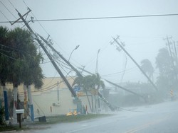 Badai Milton Hantam Florida, Bisa Jadi Terparah dalam 1 Abad