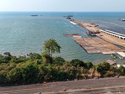 Proyek Dermaga Multipurpose Tahap 1 KIT Batang Ditarget Rampung Awal 2025
