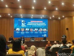 Kelakar Ibas soal Kabinet Prabowo: Sebagian Besar Sedang Harap-harap Cemas