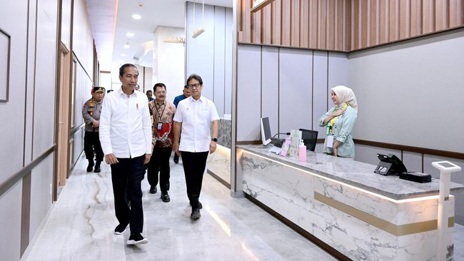 Presiden Joko Widodo (Jokowi) mengingatkan Indonesia harus berkonsolidasi. Terlebih, dunia masih dilanda ketidakpastian.