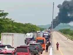 Ada Truk Terbakar di KM 359, Tol Semarang-Batang Ditutup Sementara