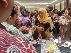 Ratusan Pendeta se-Jatim Deklarasi Dukung Khofifah-Emil di Pilgub Jatim