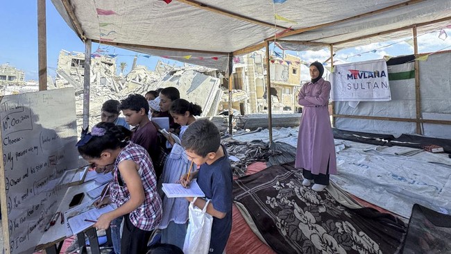 FOTO: Setahun Anak-anak Gaza Tanpa Akses Pendidikan
