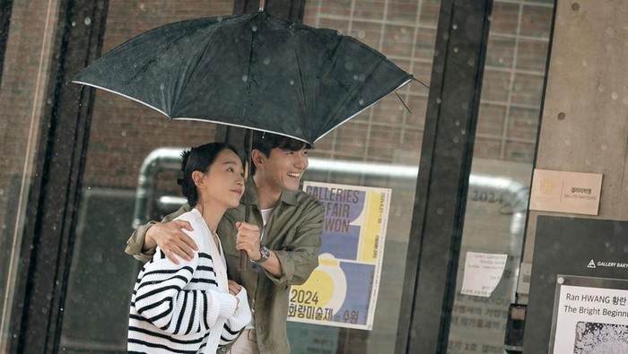 Chemistry-nya Apik, Lee Jin Wook dan Shin Hye Sun Ceritakan Pengalaman Akting Bersama di Drakor 'Dear Hyeri'