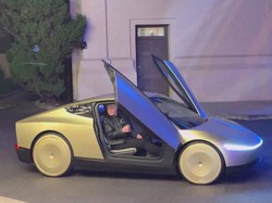 Elon Musk Kenalkan Tesla Cybercab: Tanpa Pedal-Setir, Lebih Aman dari Manusia!