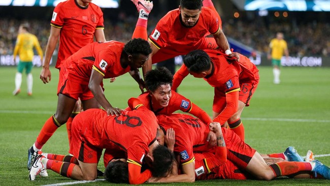 Cuaca Panas Indonesia Gak Pengaruh Bek muda China, Hu Hetao, yakin cuaca panas di Stadion Utama GBK tidak akan mempengaruhi performa timnya saat melawan Timnas Indonesia.