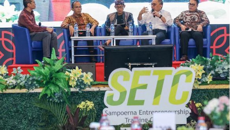 Jakarta, 10 Oktober 2024 -- Menteri Pariwisata dan Ekonomi Kreatif, Sandiaga S. Uno mendorong pelaku UMKM untuk memanfaatkan peluang ekonomi digital