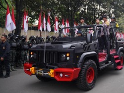 Kapolri Cek Gladi Bersih Apel Pengamanan Pengambilan Sumpah Presiden-Wapres