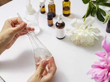 Ciri-ciri Skincare Disebut 'Overclaim' Menurut BPOM RI, Perhatikan Hal Ini Bun