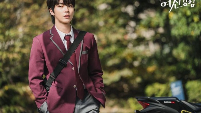 Menurut Ilmu Psikologi, Ini Alasan Kenapa Karakter Fiksi Sering Bikin Kamu Jatuh Cinta