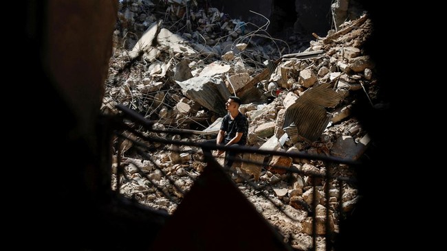 FOTO: Israel Perluas Serangan ke Pusat Kota Beirut, 22 Tewas