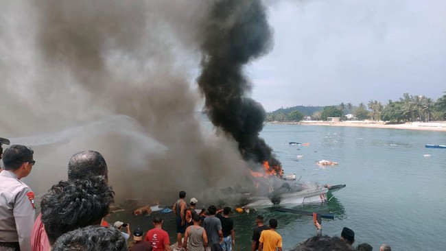 Istri calon gubernur Maluku Utara Benny Laos, Sherly Tjoanda dilaporkan selamat dari insiden speedboat meledak di Pulau Taliabu.