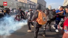VIDEO: Demo Pekerja Transportasi di Peru Berakhir Ricuh