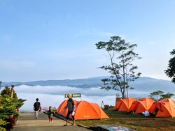 Bukit Baros, Tempat Kemah yang Beken di Ciamis