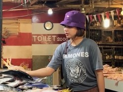 Gaya Indah Permatasari Belanja ke Pasar, Sederhana tapi Cantik