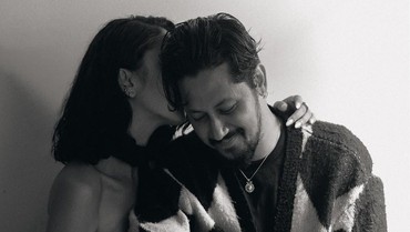 img-title Singgung Masa Lalu, Keenan Pearce Pamer Foto Bareng Istri Baru dan Anak