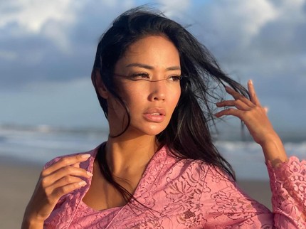 Terpopuler: Momen Haru Shanty Lepas Sang Putra Kuliah di Amerika Serikat
