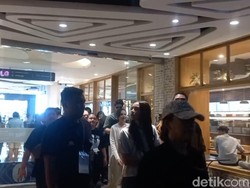 Al, El dan Dul Manggung Bareng, Para Kekasih Kompak Nemenin