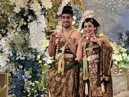 5 Potret Pernikahan Anggika Bolsterli Pemeran Putri Duyung dan Omar Armandiego Soeharto