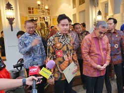 Video: Gibran Ngaku Dapat Bocoran Susunan Menteri saat Makan Siang Bareng di Solo