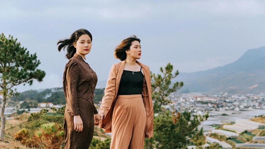 Ilustrasi kakak dan adik