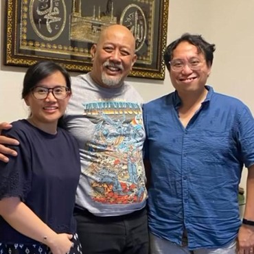 Potret Anak Kedua Dono Warkop Saat Berkunjung ke Rumah Indro Jadi Sorotan