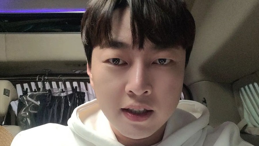 Lee Jin Ho 'Knowing Bros' Kecanduan Judol, Utang Rp 1,1 M ke Jimin BTS Lee Jin Ho 'Knowing Bros' Kecanduan Judol, Utang Rp 1,1 M ke Jimin BTS