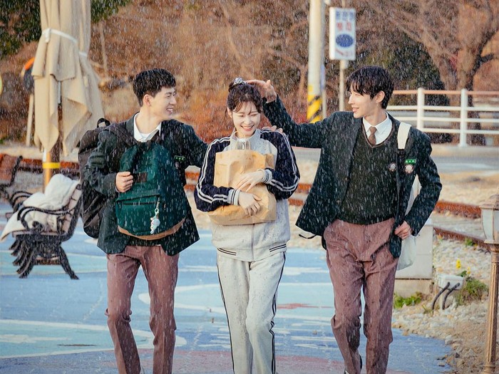 Para pemeran di drama Korea Family by Choice
