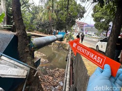 Jasad Bayi Perempuan Ditemukan dalam Goodie Bag di Pinggir Kali Tebet
