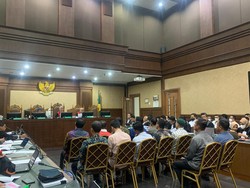 Azis Syamsuddin Bolak-balik Lupa soal Pungli Rutan KPK, Jaksa Beri Peringatan