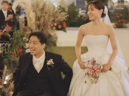 Haru! 5 Potret Pernikahan Artis Korea Song Ji Eun dan YouTuber Park We