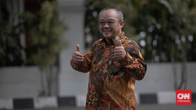 Mulai Juli Siswa Bakal Senam Otak Usai Makan MBG Abdul Mu'ti berencana menerapkan kebiasaan senam otak sebagai pendamping Makan Bergizi Gratis (MBG) di sekolah.