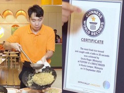 Haiya! Uncle Roger Raih Rekor Dunia Masak Nasi Goreng