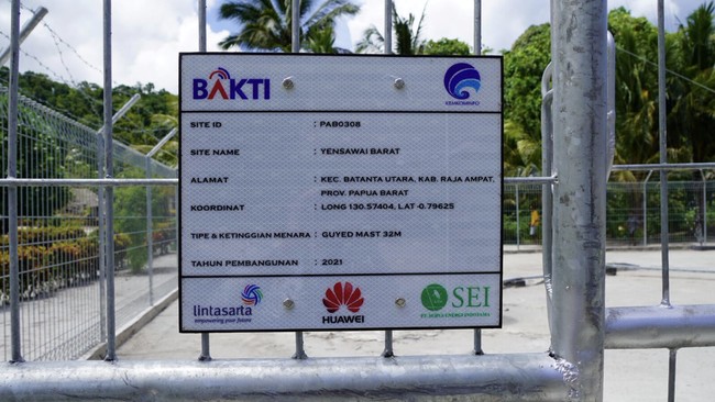 Melalui program BAKTI, Kominfo berhasil menghadirkan layanan internet ke Desa Cupunagara, Kabupaten Subang.
