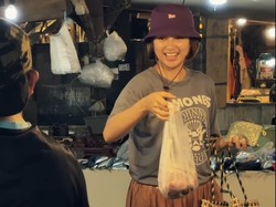 Indah Permatasari Kesal Arie Kriting Suka Nawar Belanja di Pasar Tradisional