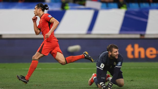 Pelatih Timnas Indonesia Shin Tae Yong mengaku tak menduga China mengandalkan bola panjang ala kick n rush saat kedua tim bentrok di Qingdao, Selasa (15/10).