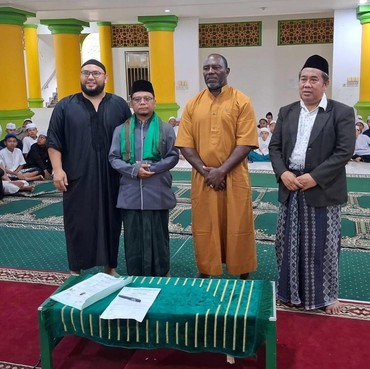 Profil Jacksen F Tiago Mantan Pesepak Bola Indonesia yang Putuskan Mualaf