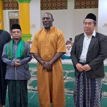 Jacksen F Tiago Putuskan Jadi Mualaf, Keluarga Beri Dukungan