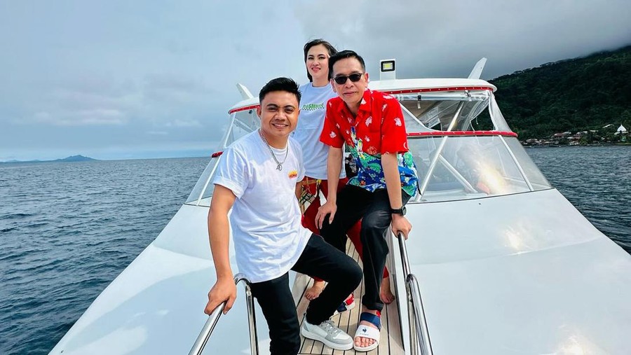 Kapal Benny Laos Kapal Benny Laos