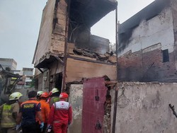 Kebakaran Rumah di Tambora, Kakak-Adik Ditemukan Tewas Berpelukan