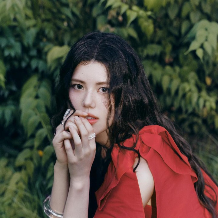 <p>Melansir dari laman <em>allkpop,</em> Olivia meluncurkan <em>single</em> debutnya yang berjudul 42. Karya tersebut ditulis langsung oleh Olivia dan akan dinyanyikan pertama kali di festival musik SXSW Sydney pada hari peluncurannya. (Foto: Instagram@livvy_marsh)</p>