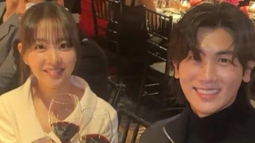 img-title Park Bo Young dan Park Hyung Sik Diduga Pacaran