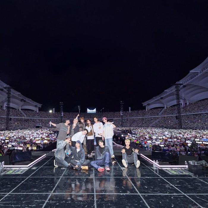 SEVENTEEN sukses menggelar konser 'SEVENTEEN RIGHT HERE' di Goyang selama 2 hari