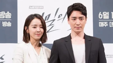 img-title Shin Hae Sun dan Lee Jun Hyuk Dikabarkan Bakal Reuni Bintangi Drama Misteri