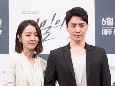 img-title Shin Hae Sun dan Lee Jun Hyuk Dikabarkan Bakal Reuni Bintangi Drama Misteri