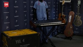 VIDEO: Barang Langka Michael Jackson, Jimi Hendrix, dan Oasis Dilelang