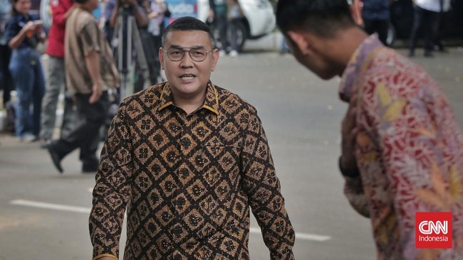 Ossy Dermawan yang diperkirakan bakal mengisi kabinet Prabowo-Gibran tiba di Kertanegara, Selasa (15/10/2024)