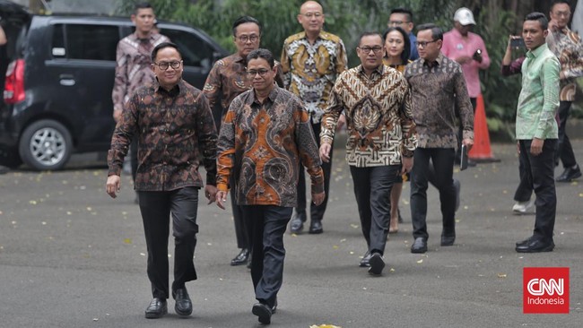 Prabowo memanggil total 108 kandidat anggota kabinet ke rumahnya di Kertanegara Jaksel selama dua hari, berikut ini fakta-faktanya.